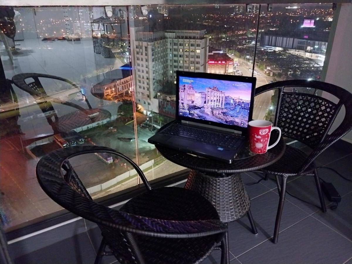 Luxe Suites At Skyloft 新山 外观 照片