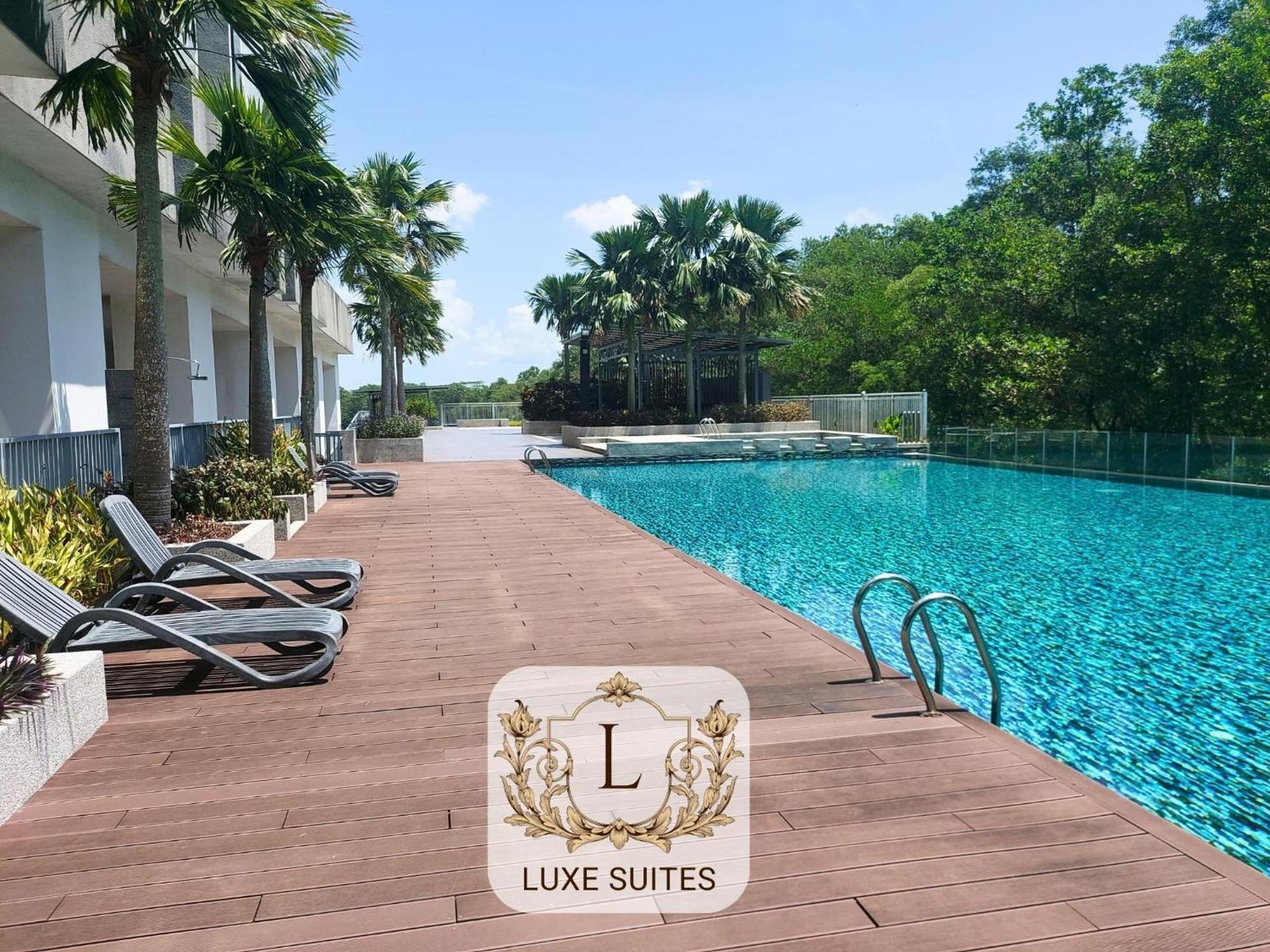 Luxe Suites At Skyloft 新山 外观 照片