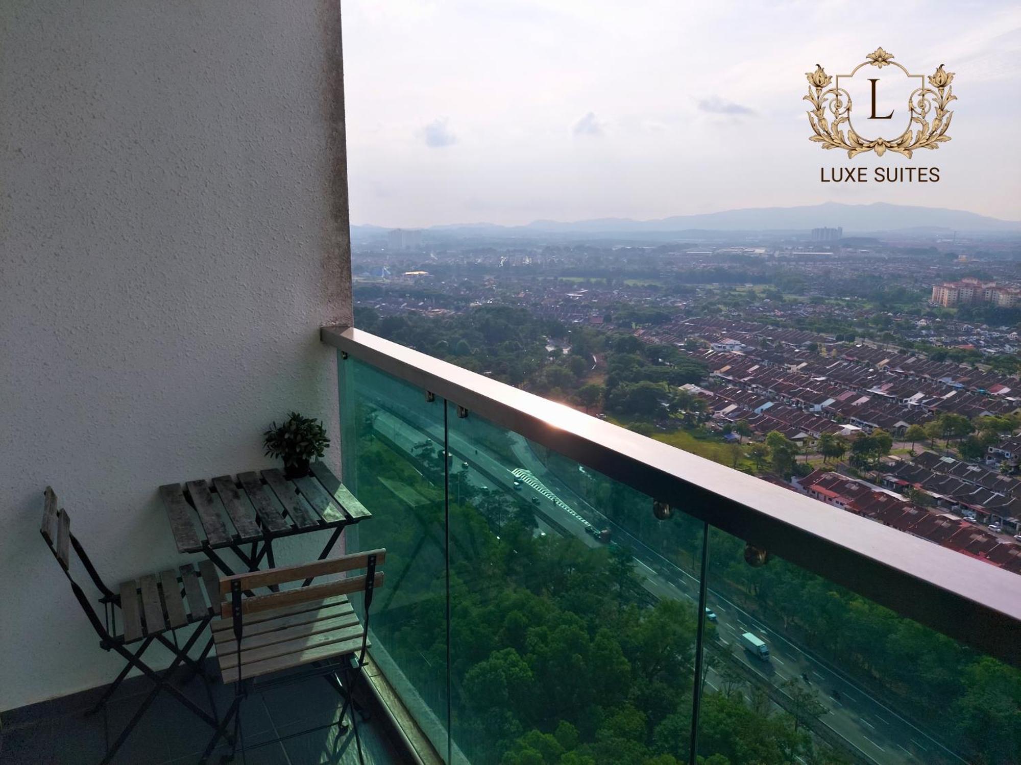 Luxe Suites At Skyloft 新山 外观 照片