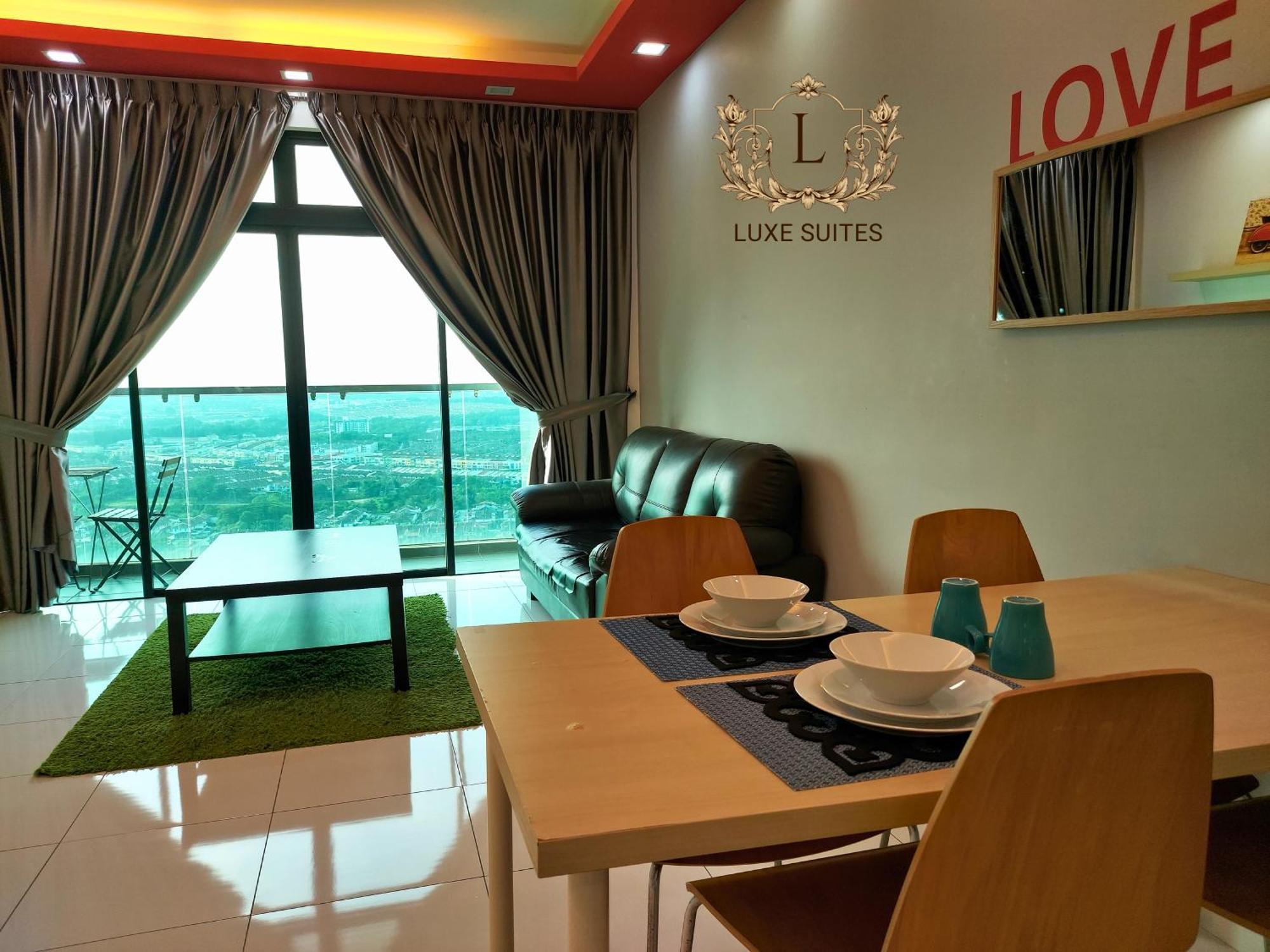 Luxe Suites At Skyloft 新山 外观 照片