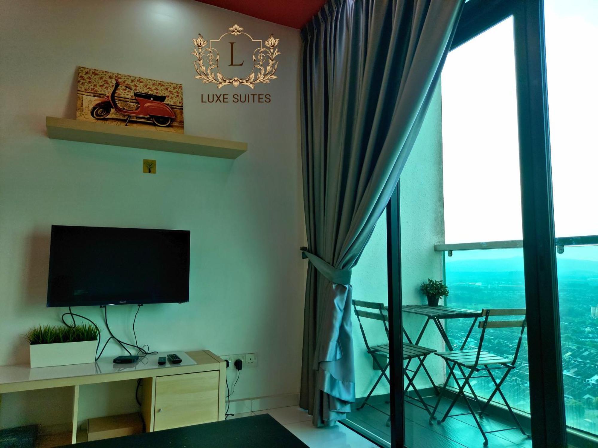 Luxe Suites At Skyloft 新山 外观 照片