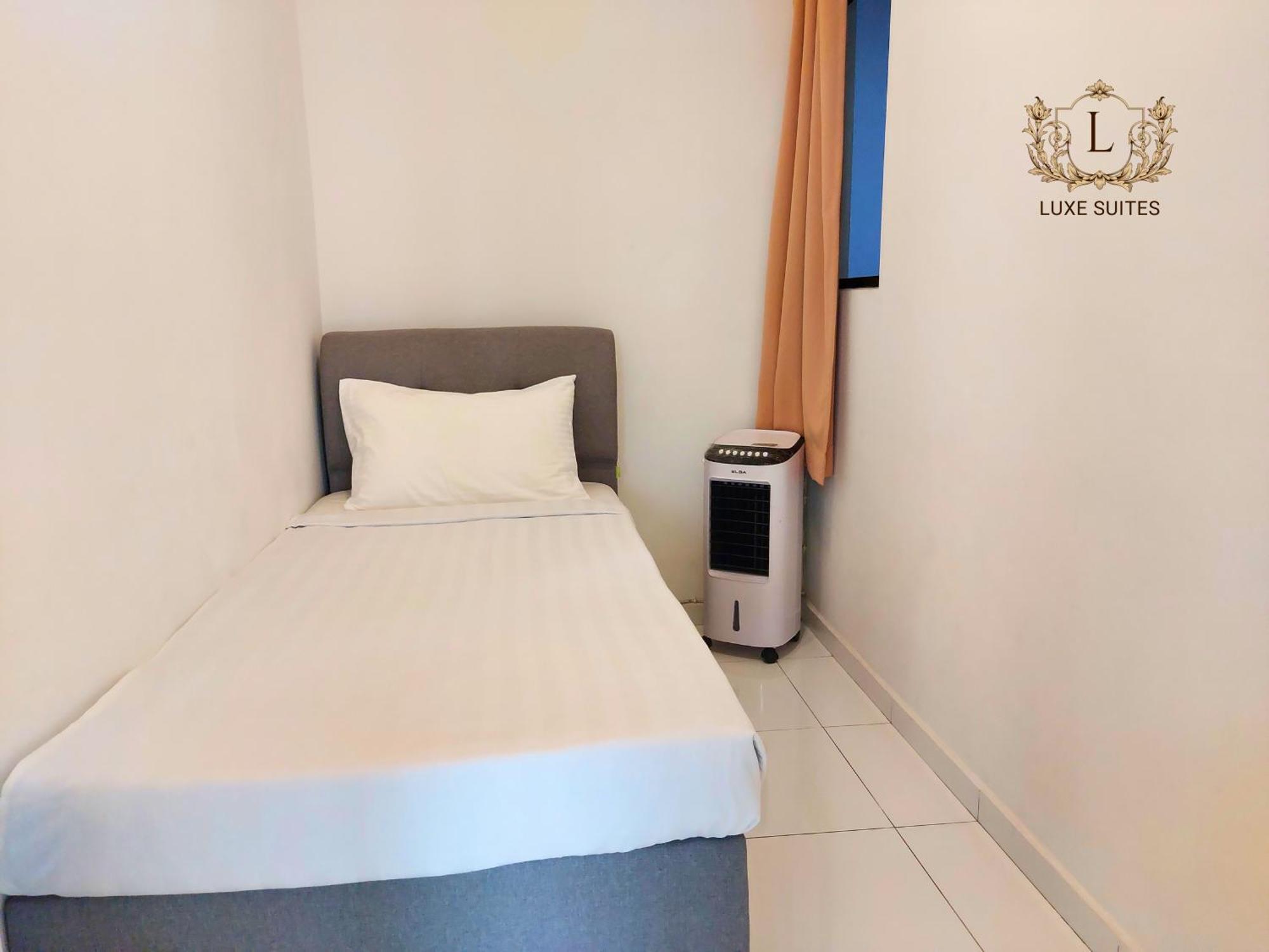 Luxe Suites At Skyloft 新山 外观 照片