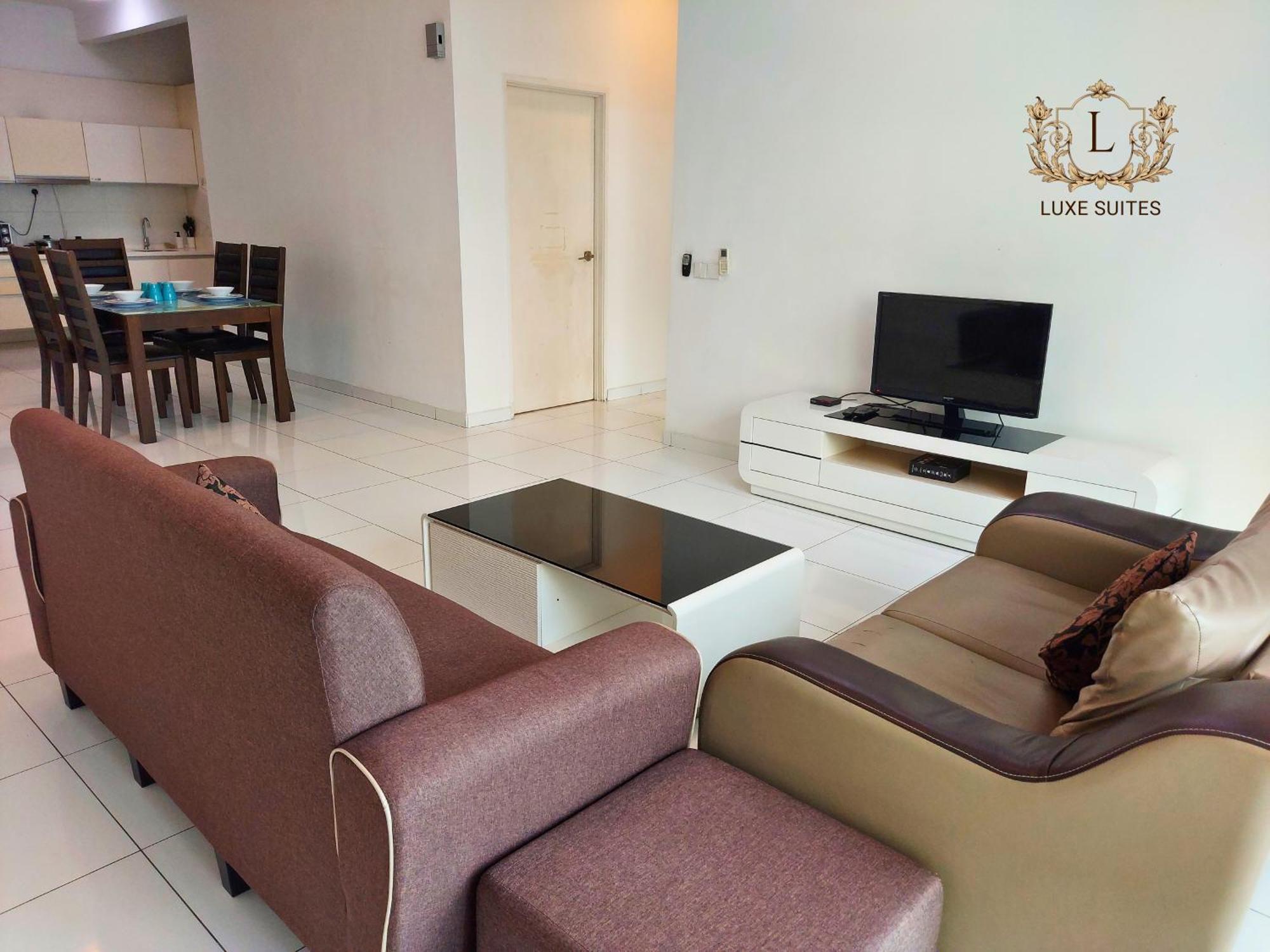 Luxe Suites At Skyloft 新山 外观 照片