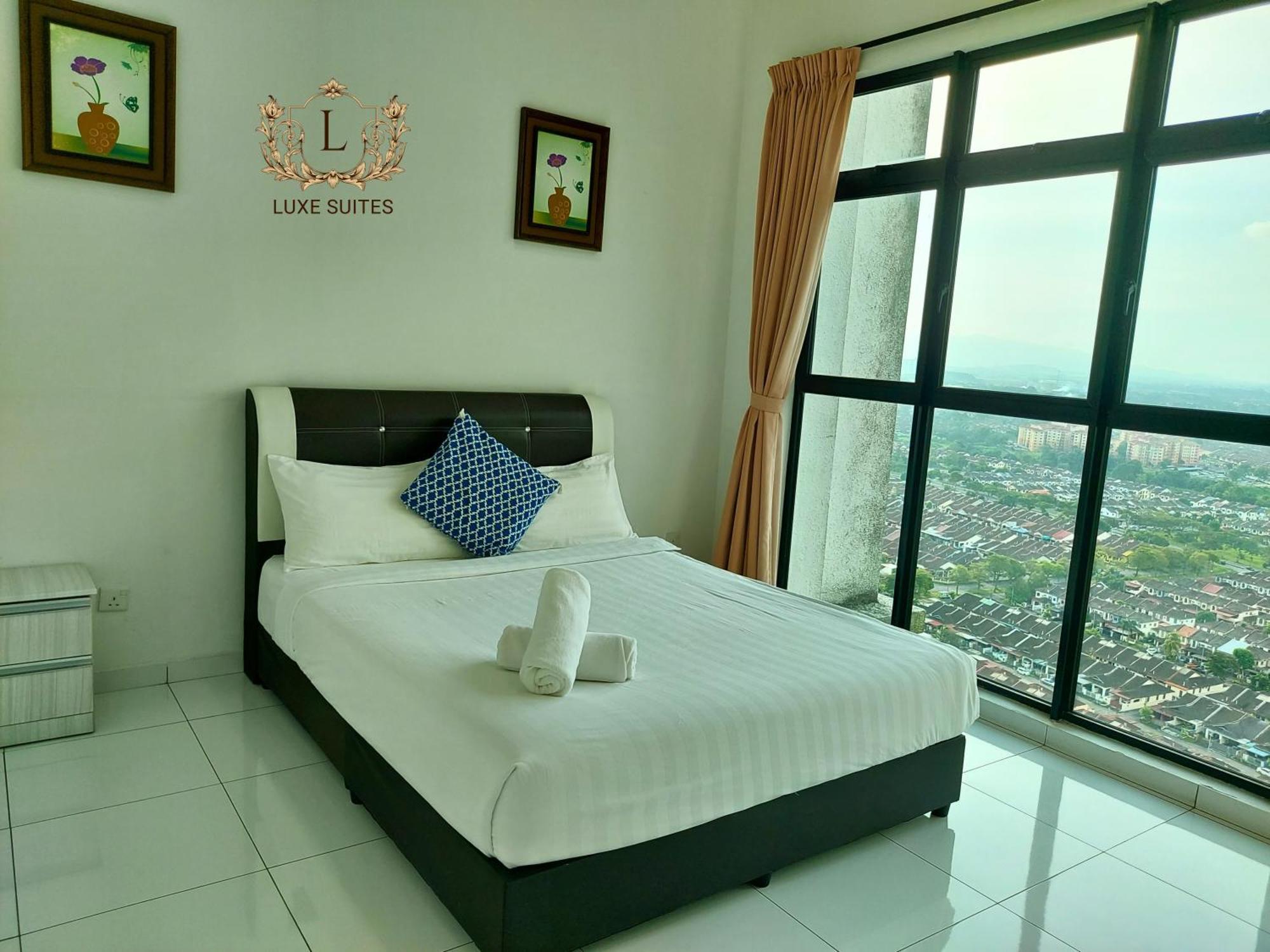 Luxe Suites At Skyloft 新山 外观 照片