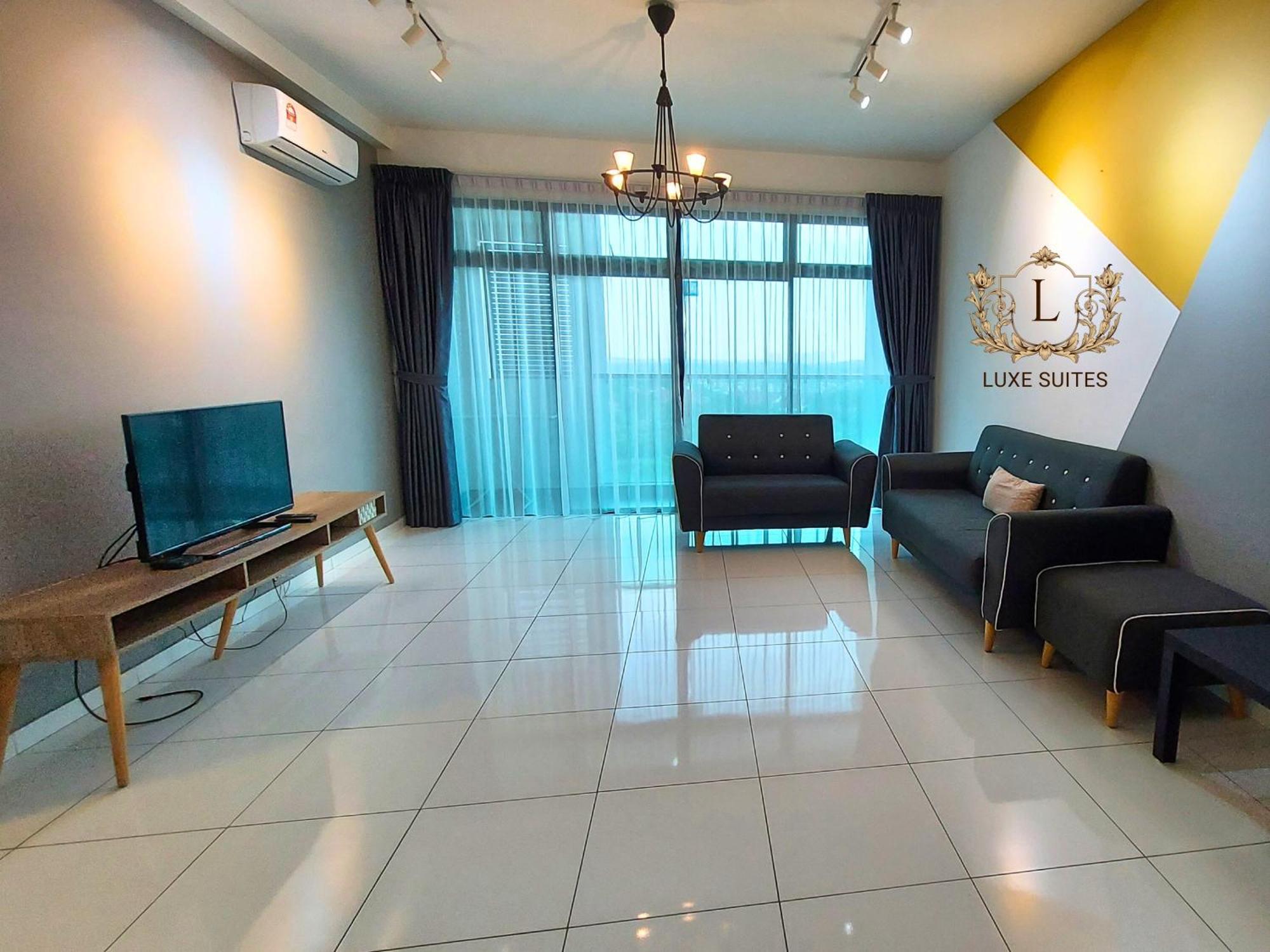Luxe Suites At Skyloft 新山 外观 照片